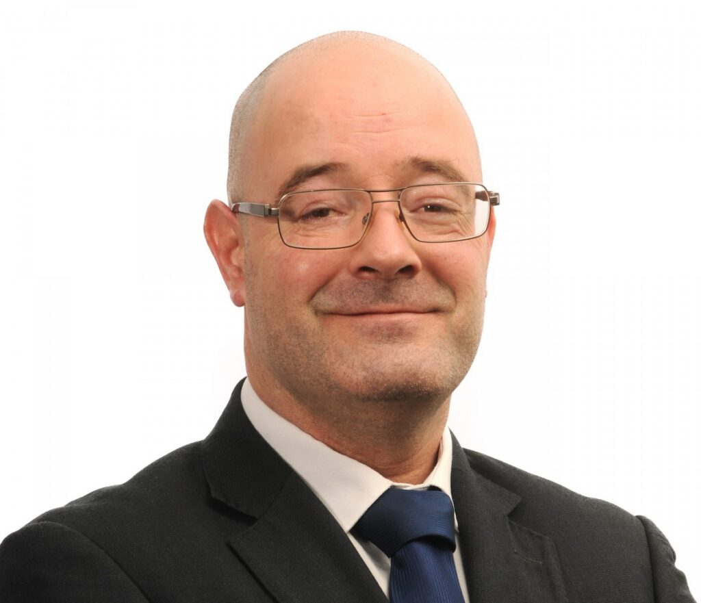 Simão Machado, Diretor de Programação da West Portugal Radio