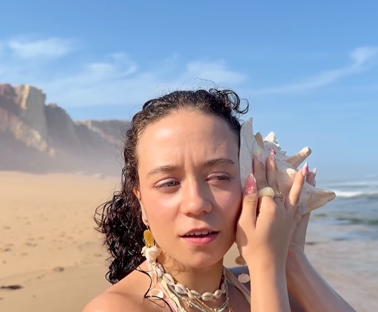 Rosemary celebra o verão com Solidão: novo single já disponível